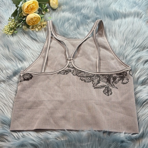 Athleta Aurora Seamless High Neck Crop Tank sz S - Picture 8 of 9